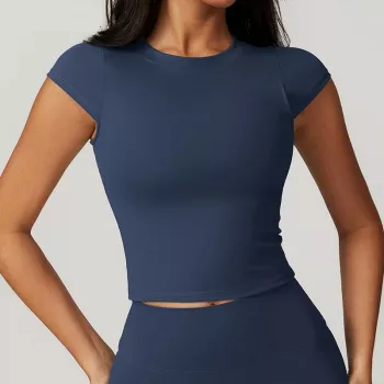 Women’s Fitted Gym T-Shirt Guide: Fit, Fabric & Care